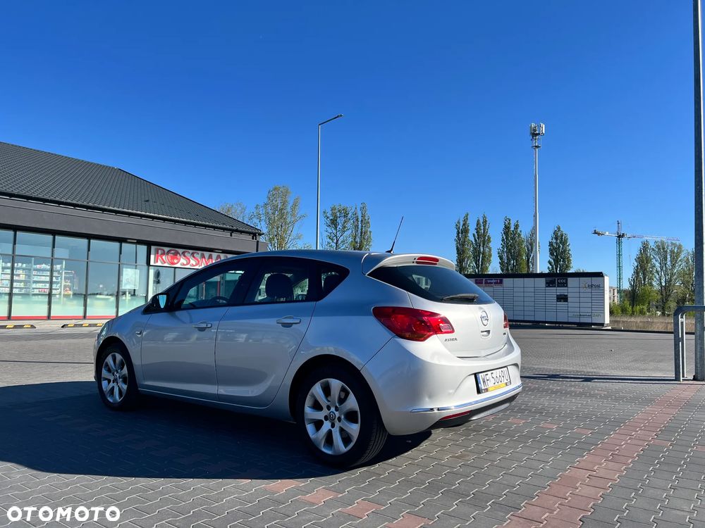 Opel Astra 1.6 CDTI Enjoy - 3