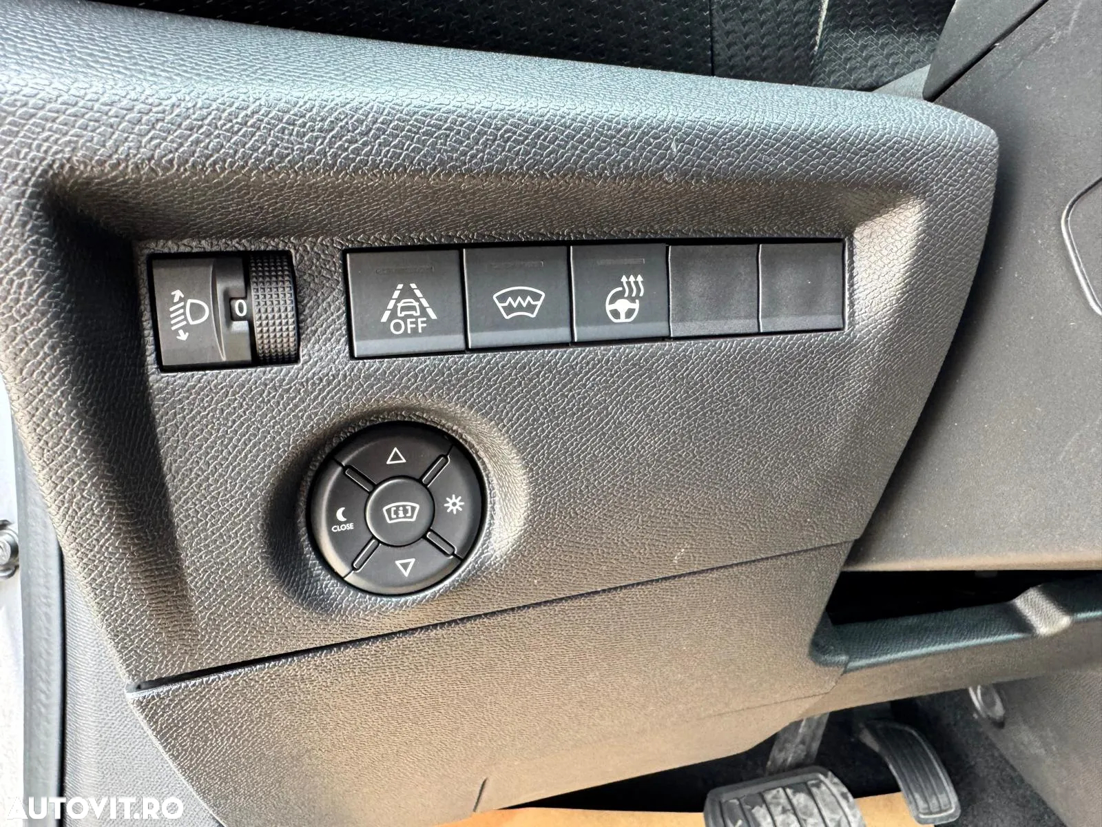 Citroën C4 1.2 PureTech S&S EAT8 Shine - 29