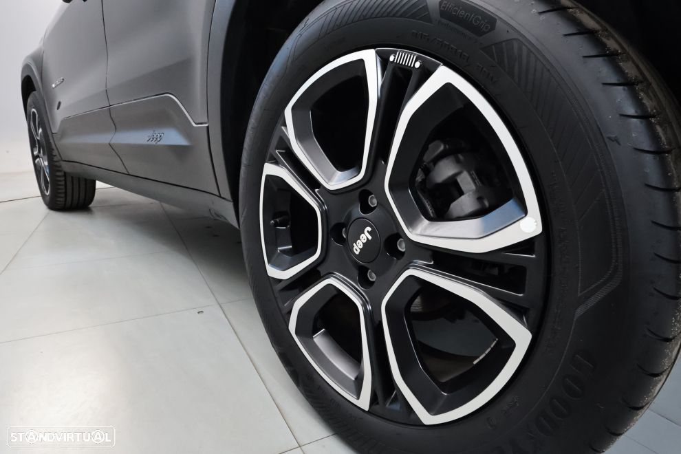 Jeep Avenger 1.2 GSE T3 Altitude - 14