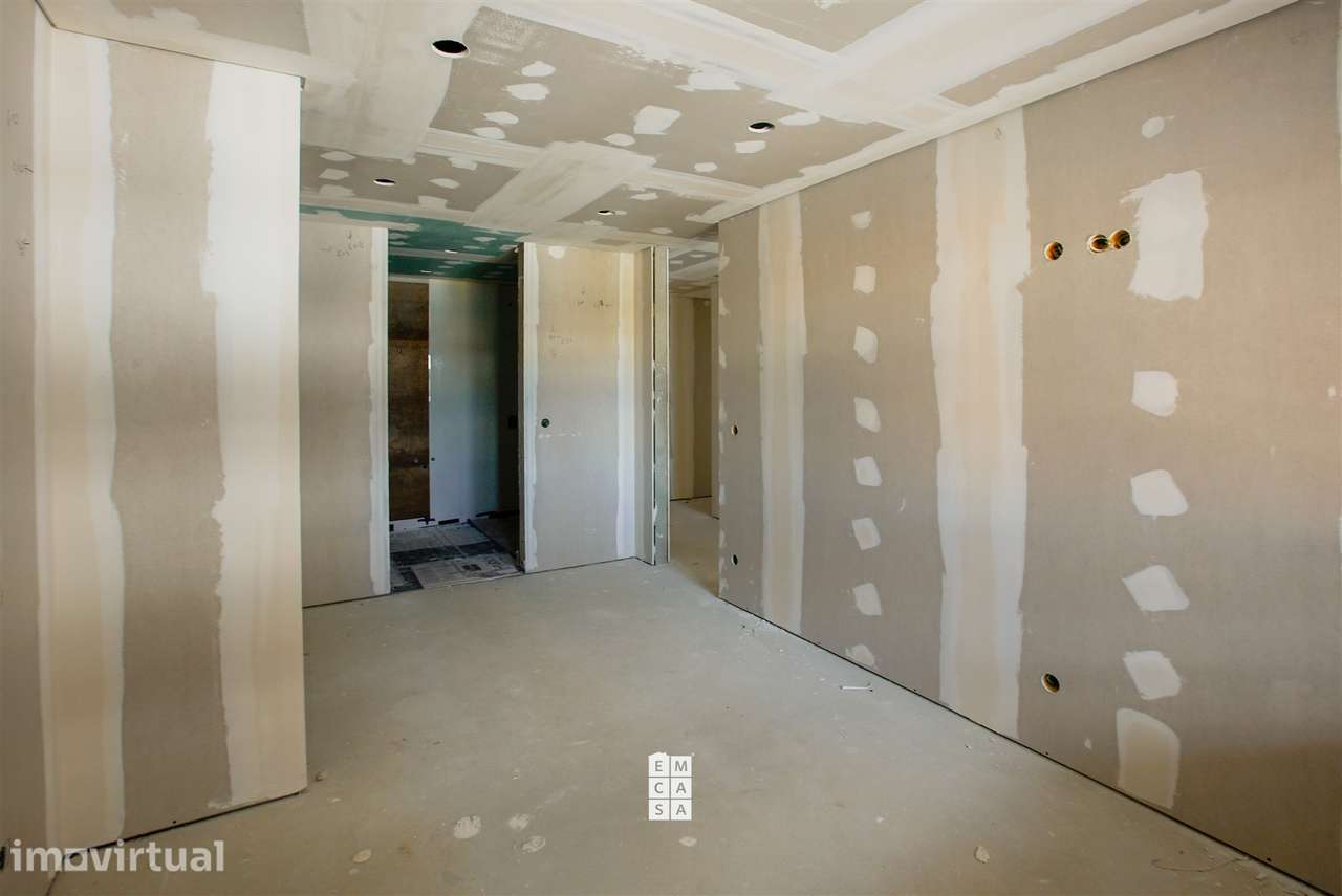 Apartamento T2 Venda em Santa Maria da Feira, Travanca, Sanfins e Espa - Grande imagem: 2/16