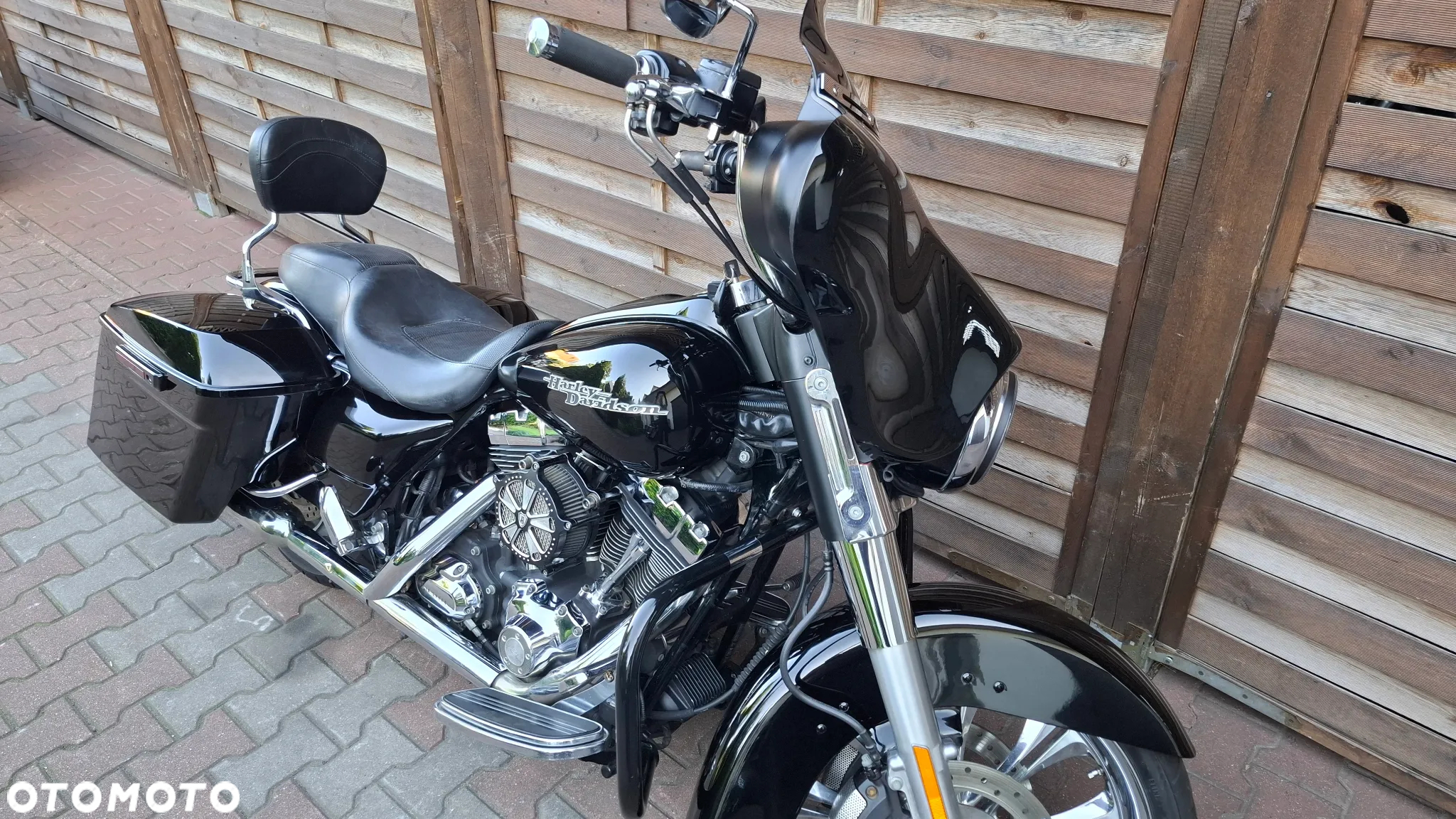 Harley-Davidson Touring Street Glide - 15