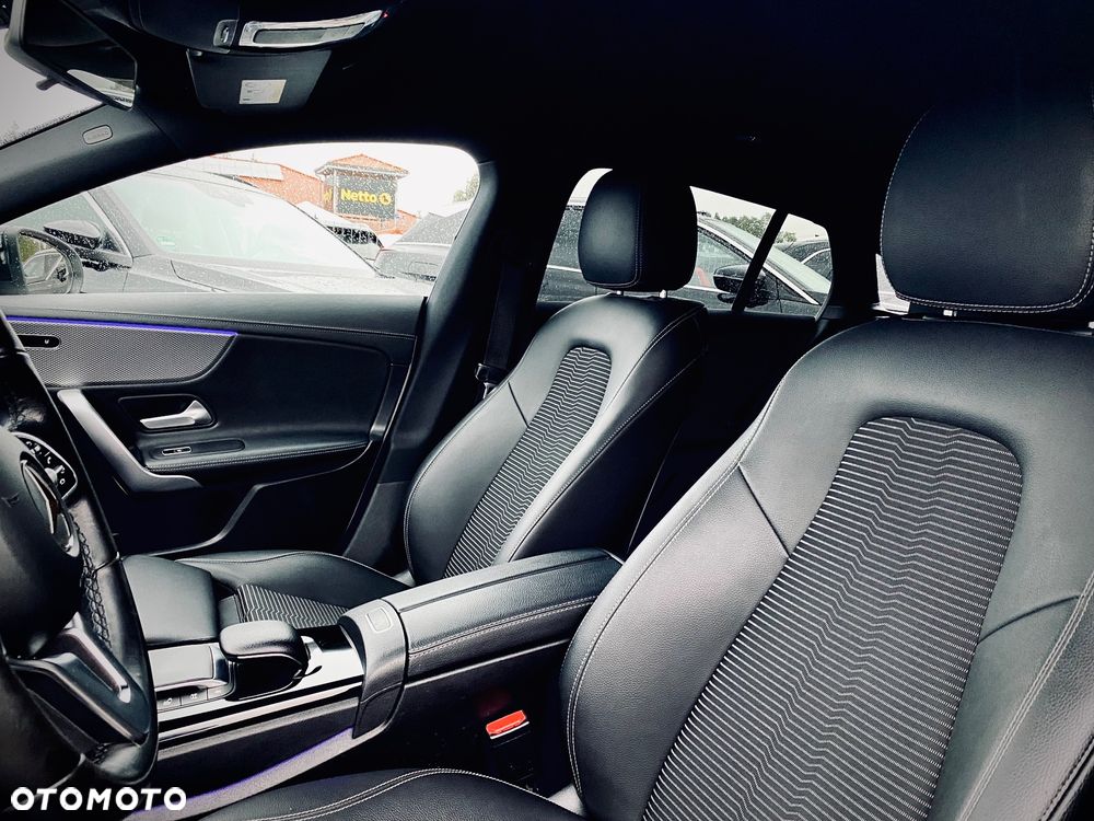 Mercedes-Benz CLA 250 4Matic Shooting Brake 7G-DCT - 24