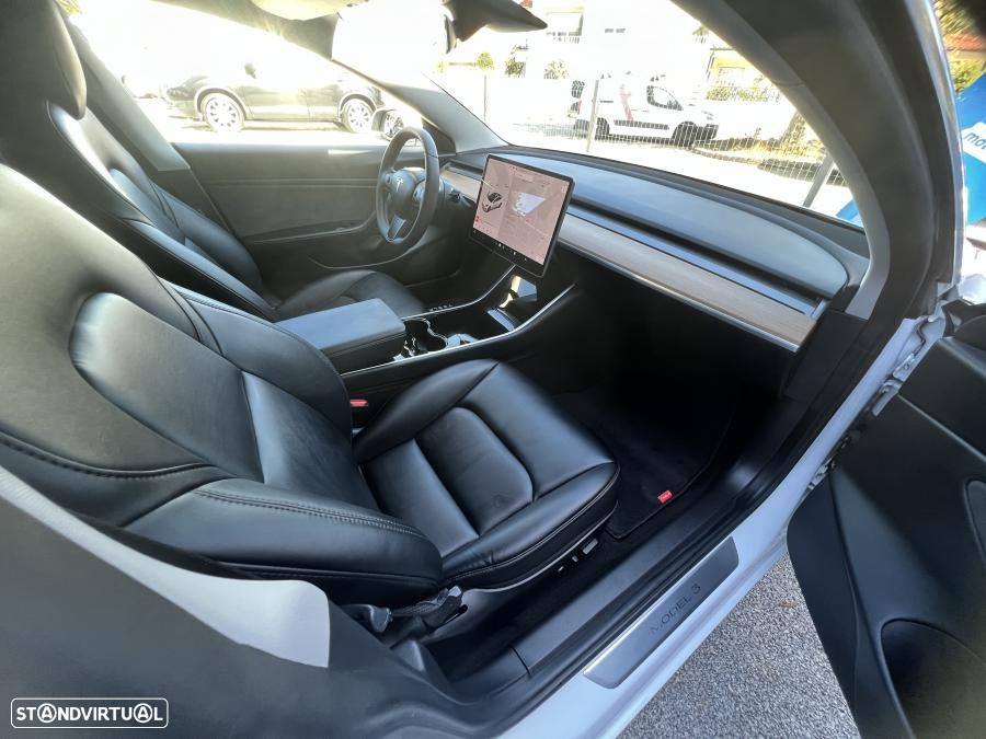 Tesla Model 3 Long Range AWD Dual Motor - 24