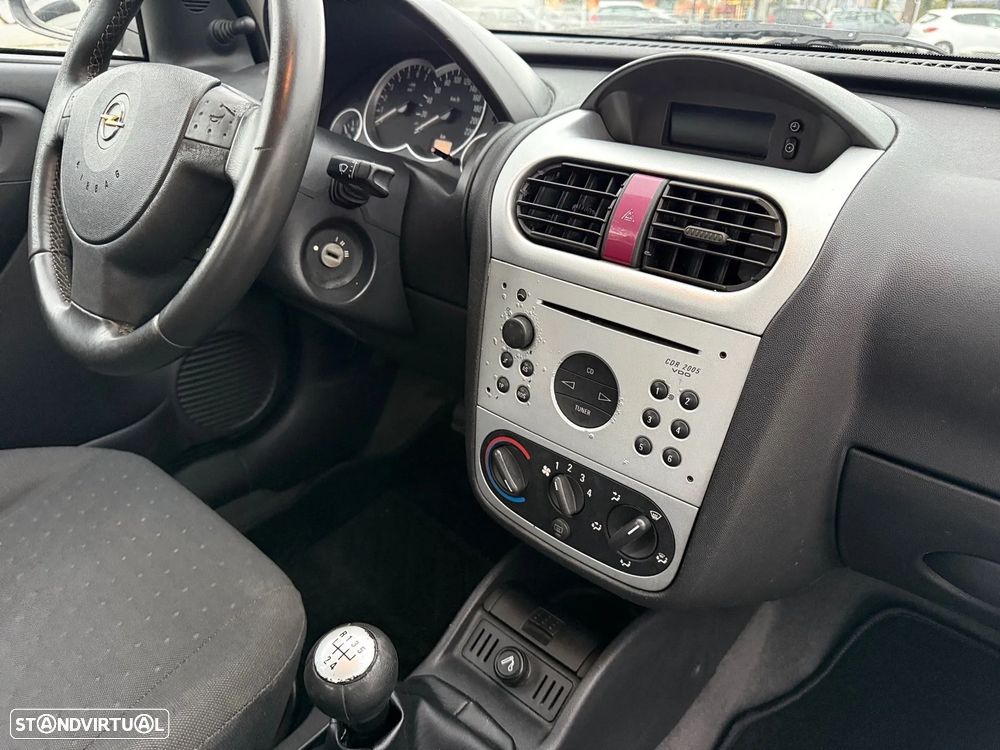 Opel Corsa 1.2 16V Enjoy R - 14