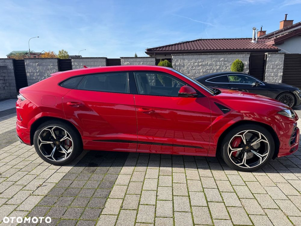 Lamborghini Urus - 10