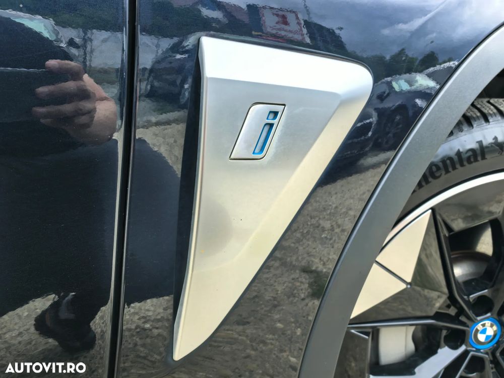 BMW iX3 Standard - 32