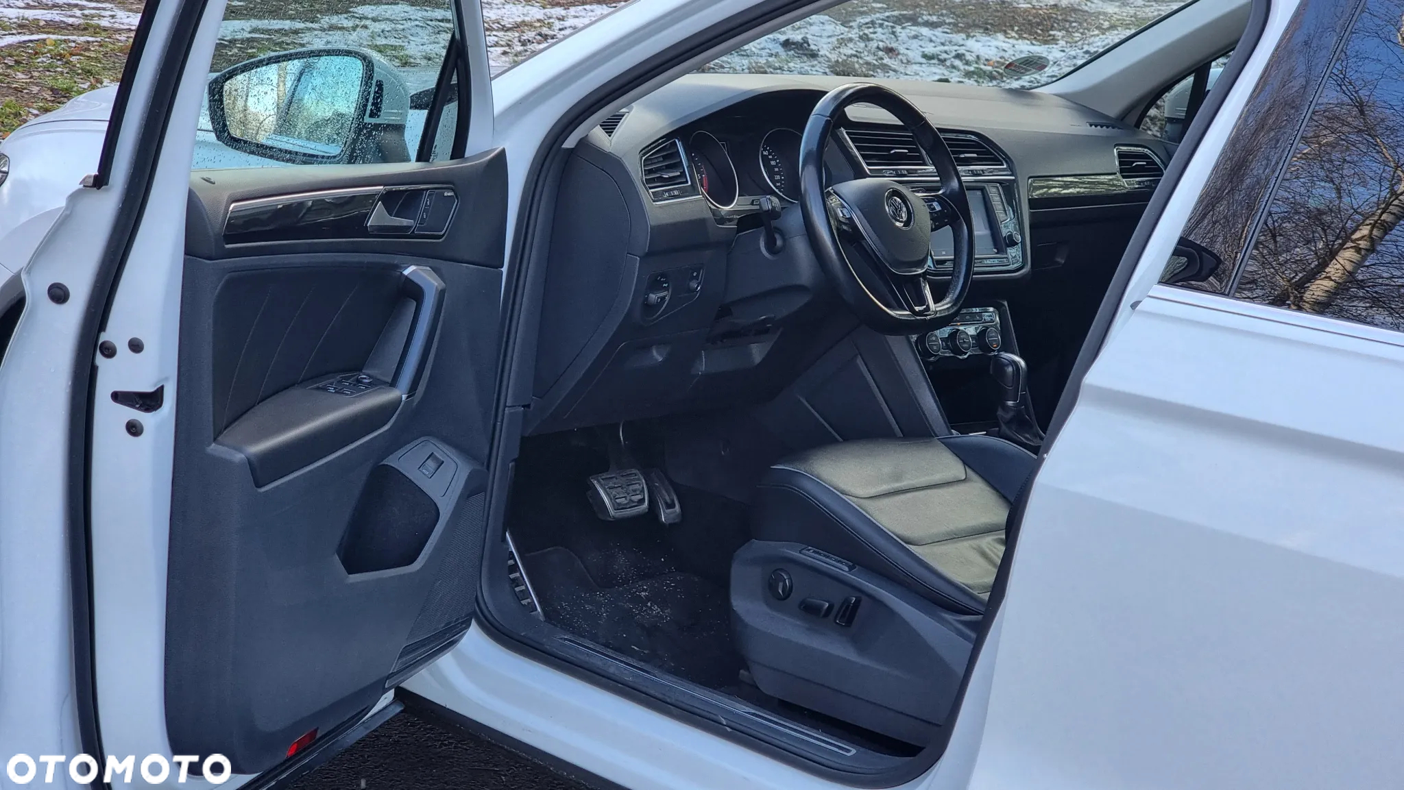 Volkswagen Tiguan 2.0 TDI SCR 4MOTION DSG R-Line - 12