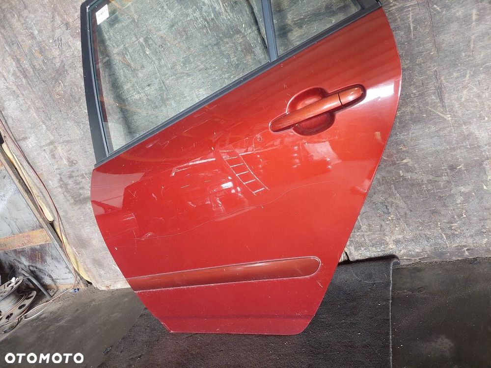 DRZWI KOMPLETNE LEWY TYŁ TOYOTA COROLLA VERSO I 3N8 - 9