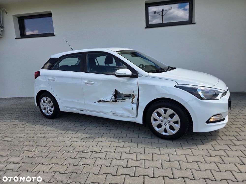 Hyundai i20 - 14