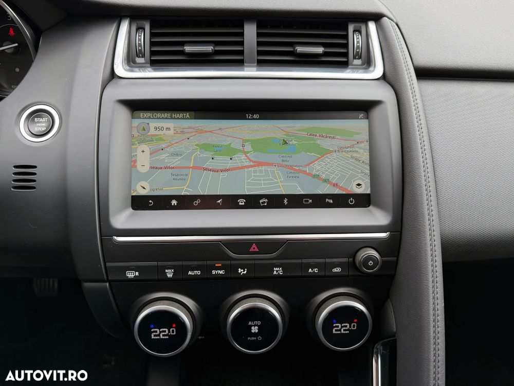 Jaguar E-Pace D150 - 3