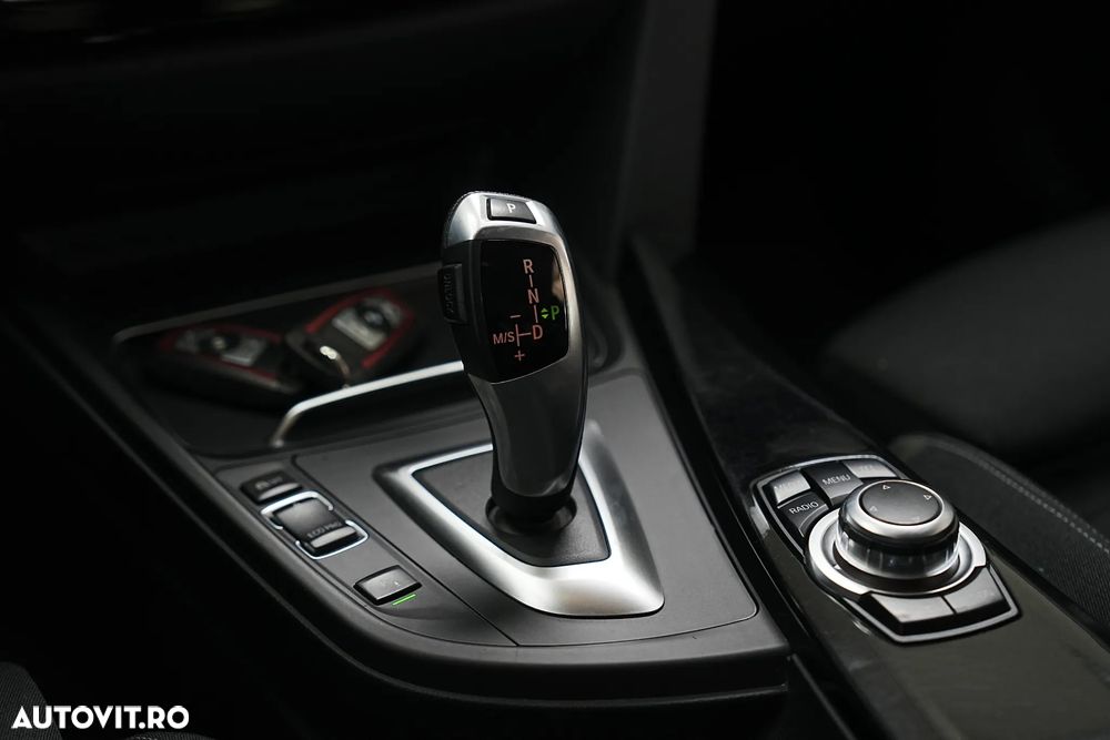 BMW Seria 3 320d xDrive Aut. Sport Line - 22