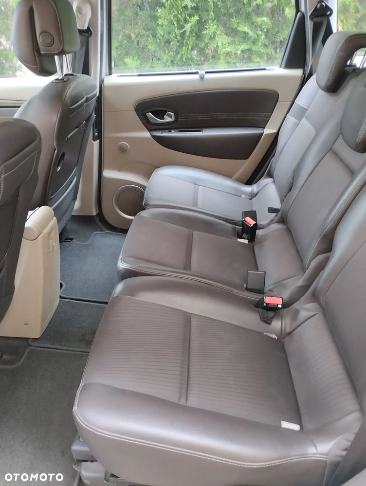 Renault Scenic - 7