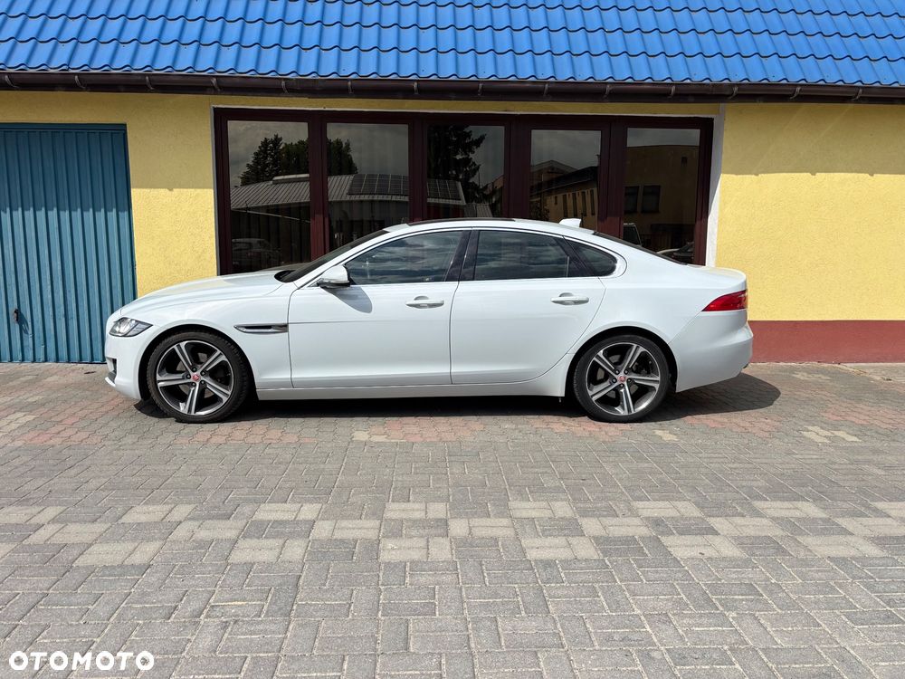 Jaguar XF 2.0 i4D Prestige - 6