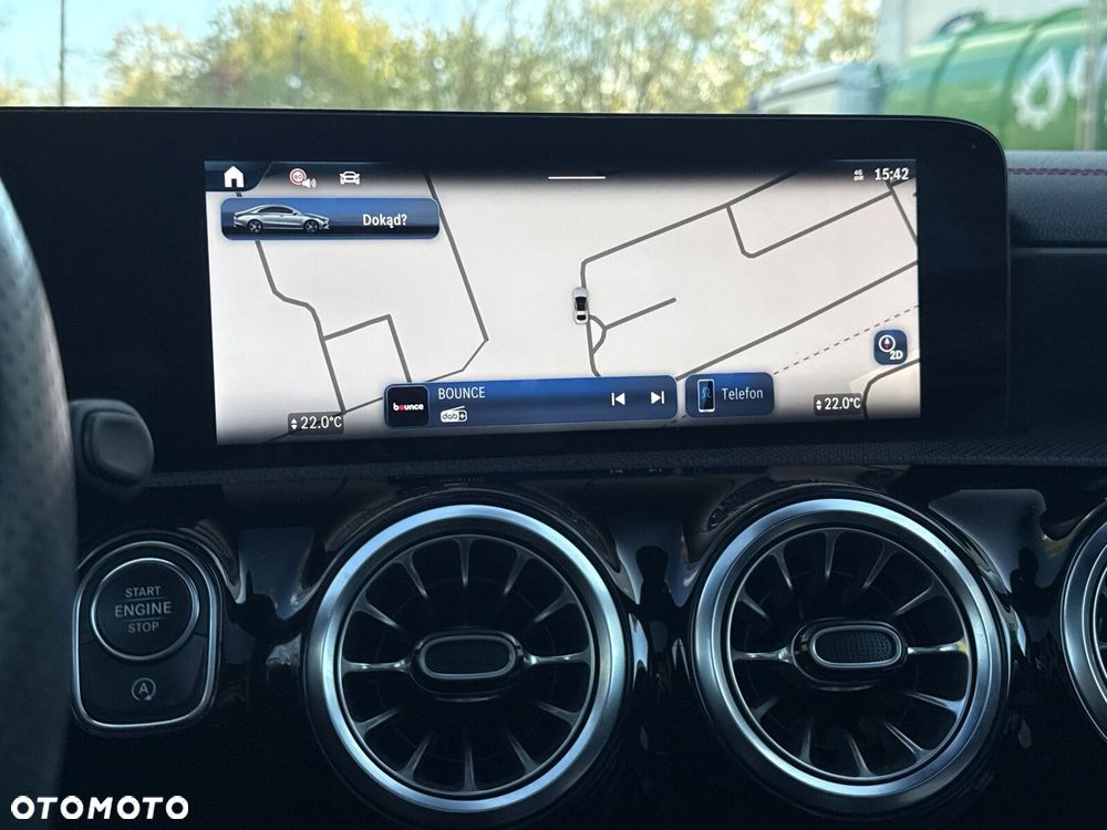 Mercedes-Benz CLA - 24