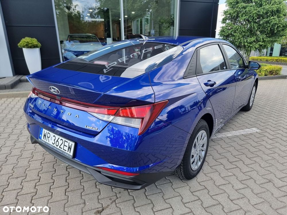 Hyundai Elantra 1.6 Modern - 13