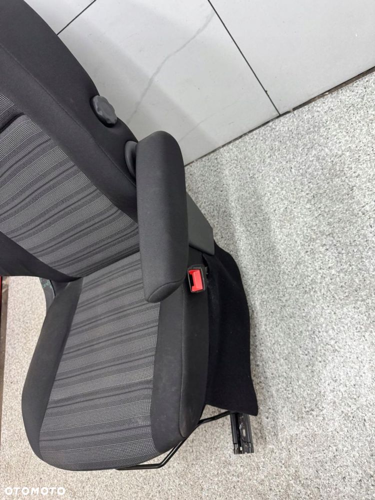 fotel prawy przód berlingo partner proace city combo e iv airbag - 6
