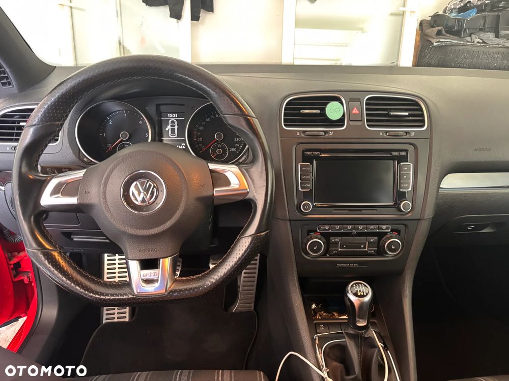 Volkswagen Golf VI 2.0 TDI GTD - 12