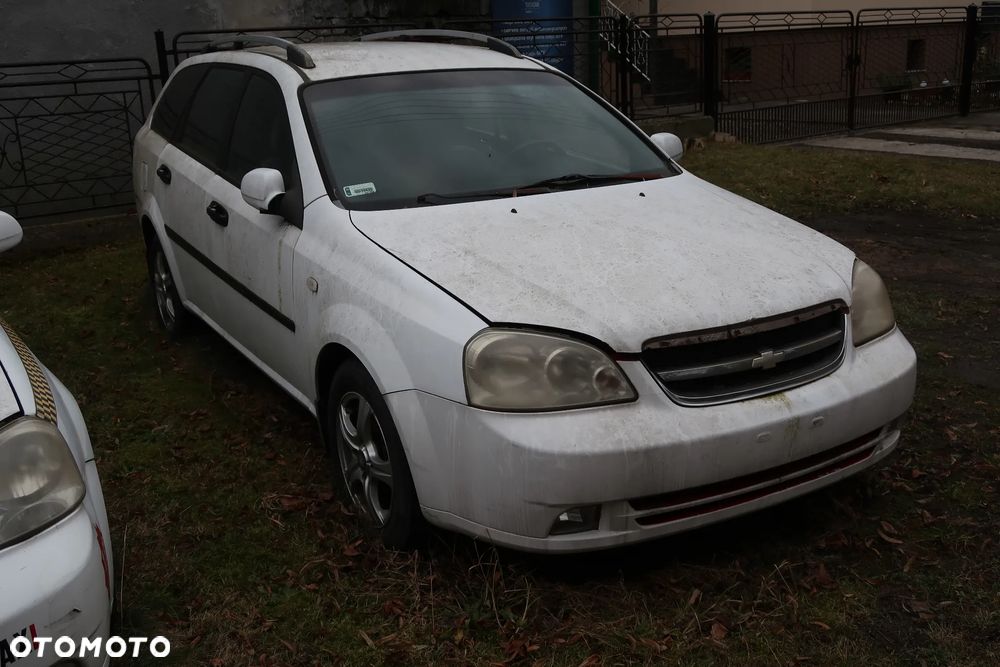 Chevrolet Nubira - 2