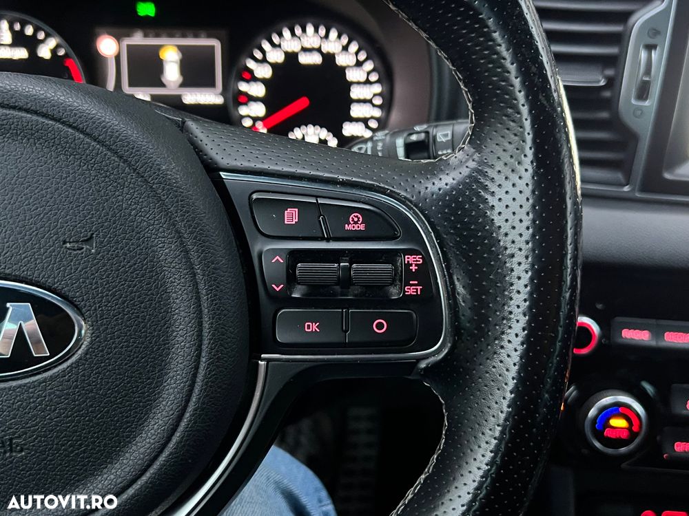 Kia Sportage 2.0 CRDI 2WD Attract - 25