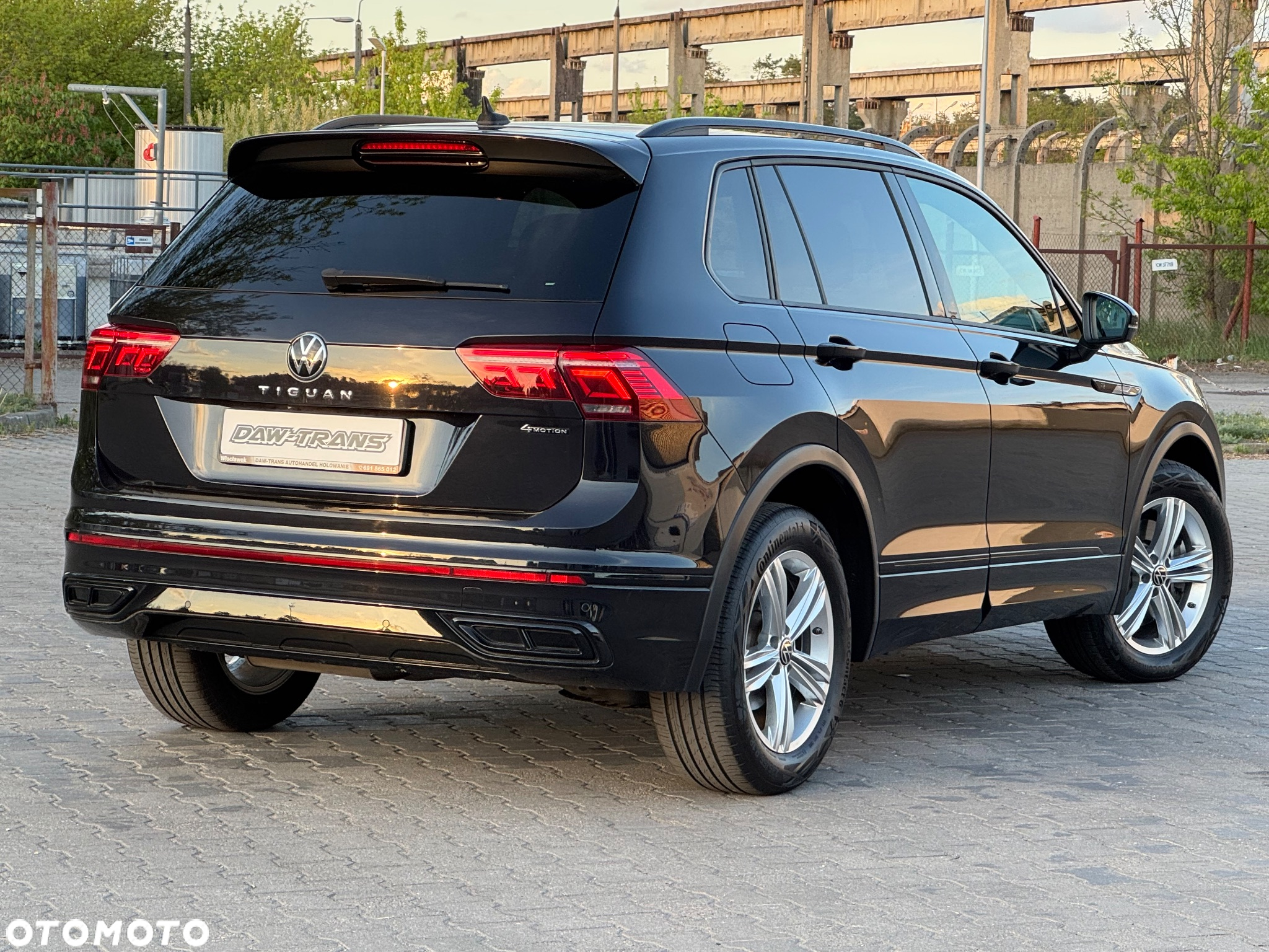 Volkswagen Tiguan 2.0 TDI SCR 4Mot R-Line DSG - 13