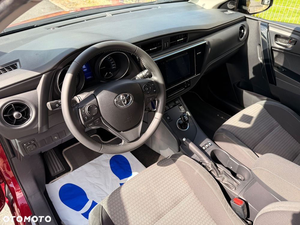 Toyota Auris 1.8 VVT-i Automatik Team Deutschland - 12