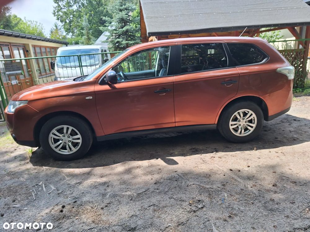 Mitsubishi Outlander 2.0 Intense 2WD - 3
