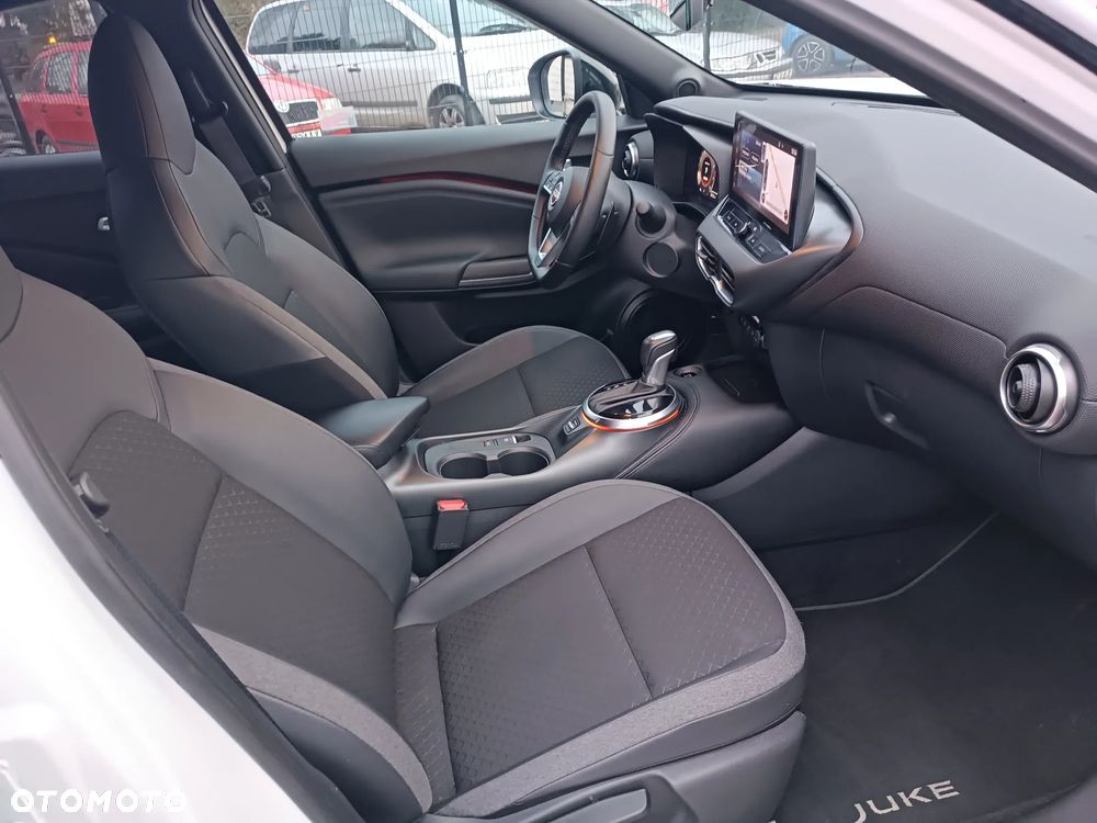 Nissan Juke 1.0 DIG-T N-Connecta DCT - 20