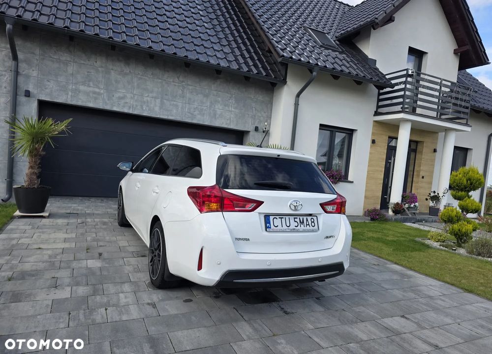 Toyota Auris 1.6 Prestige - 2