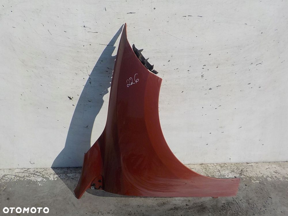 226 RENAULT MEGANE III BŁOTNIK PRAWY PRZÓD PRZEDNI - 1