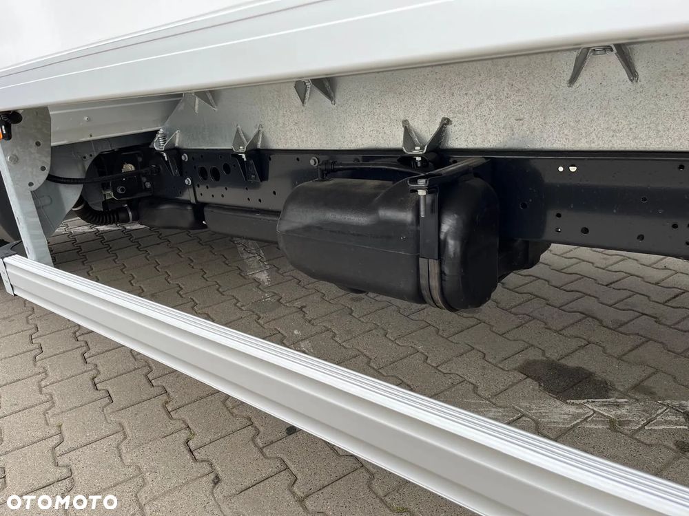 Iveco Daily / Pewny partner w biznesie ! - 12