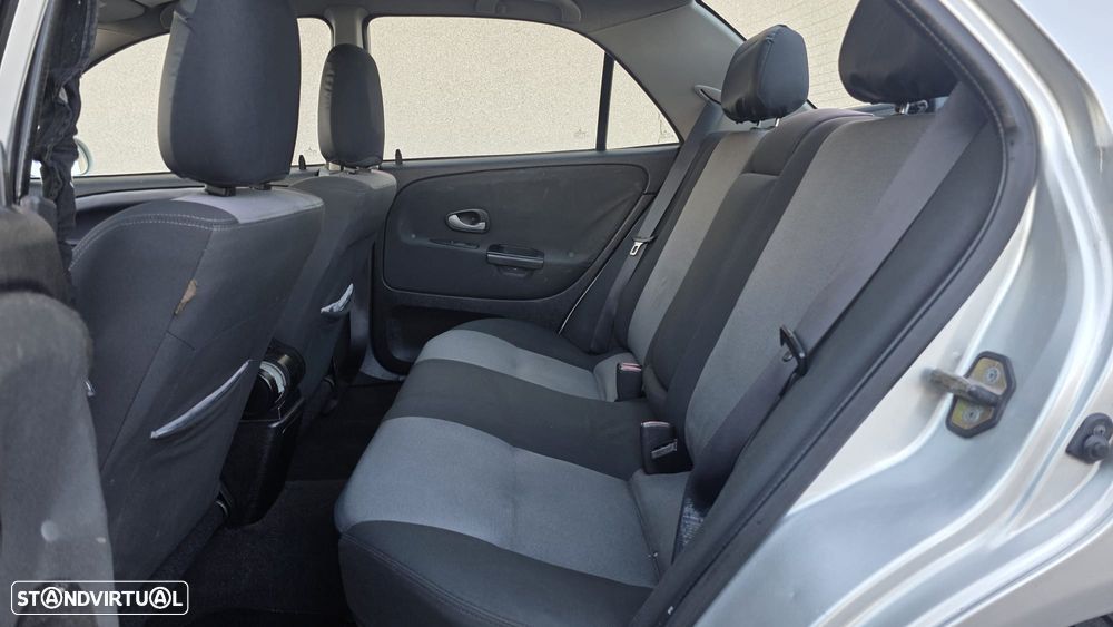 Mitsubishi Carisma HB 1.9 Di-D EXE TA+EC - 15