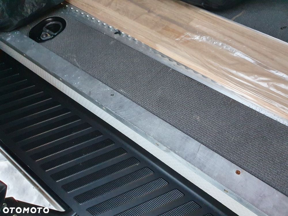 Volkswagen CRAFTER - 8