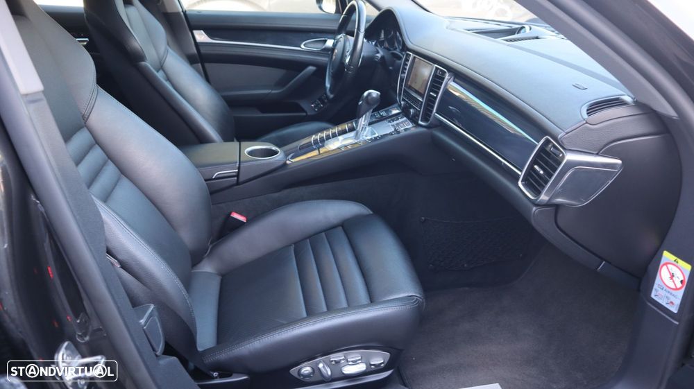 Porsche Panamera Platinum Edition - 14