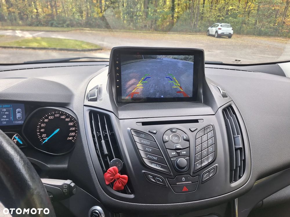Ford Kuga 2.0 TDCi 2x4 Titanium - 20
