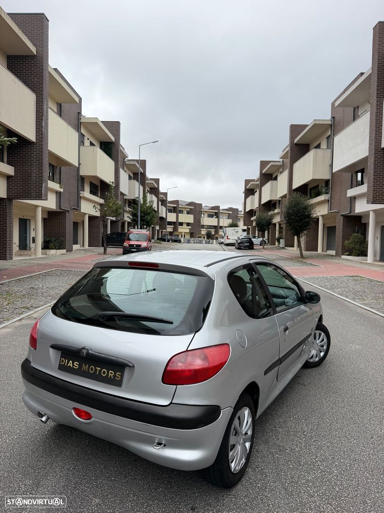 Peugeot 206 1.1 XR Présence - 5