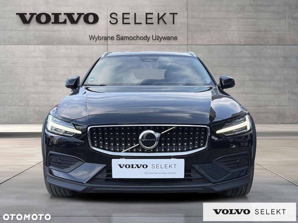 Volvo V60 Cross Country - 10