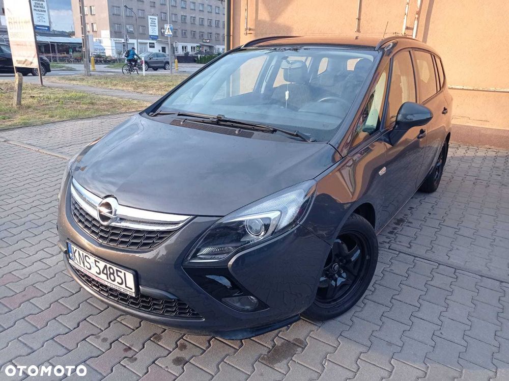 Opel Zafira - 1