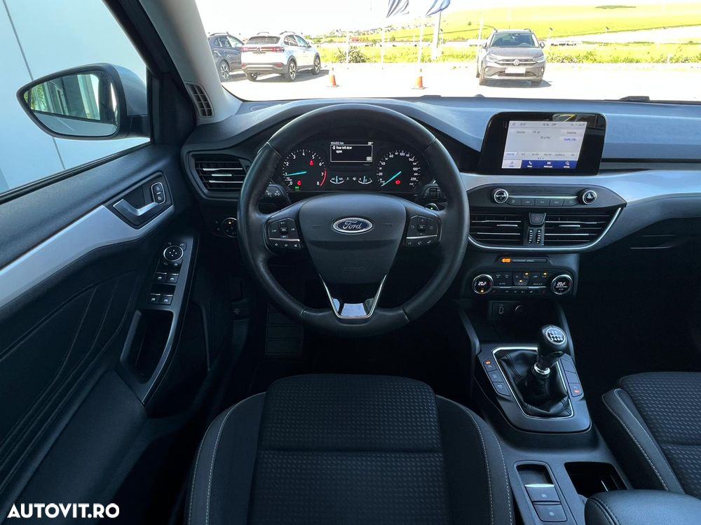 Ford Focus 1.0 EcoBoost Trend Edition - 17