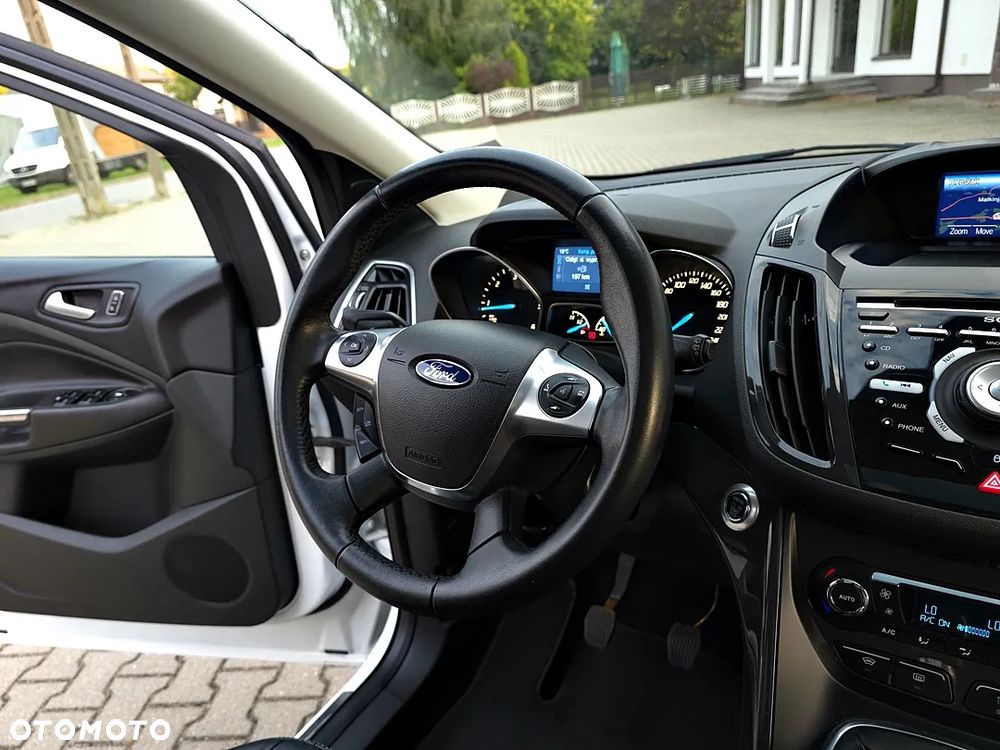 Ford Kuga 2.0 TDCi FWD Titanium Plus - 26