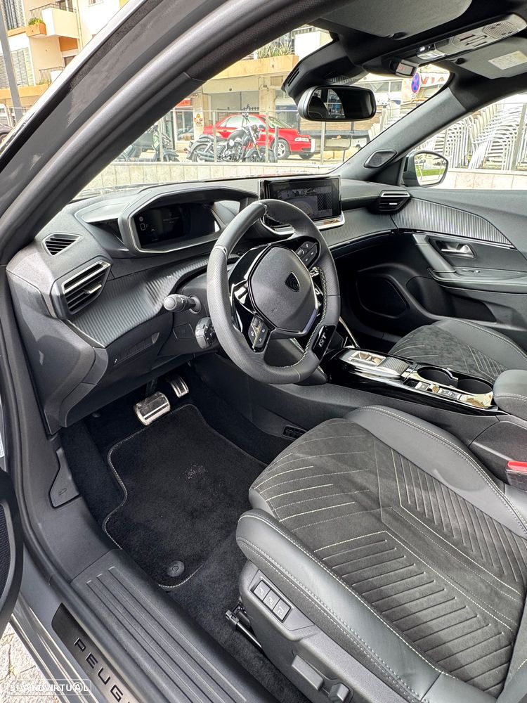 Peugeot e-2008 54 kWh GT - 20