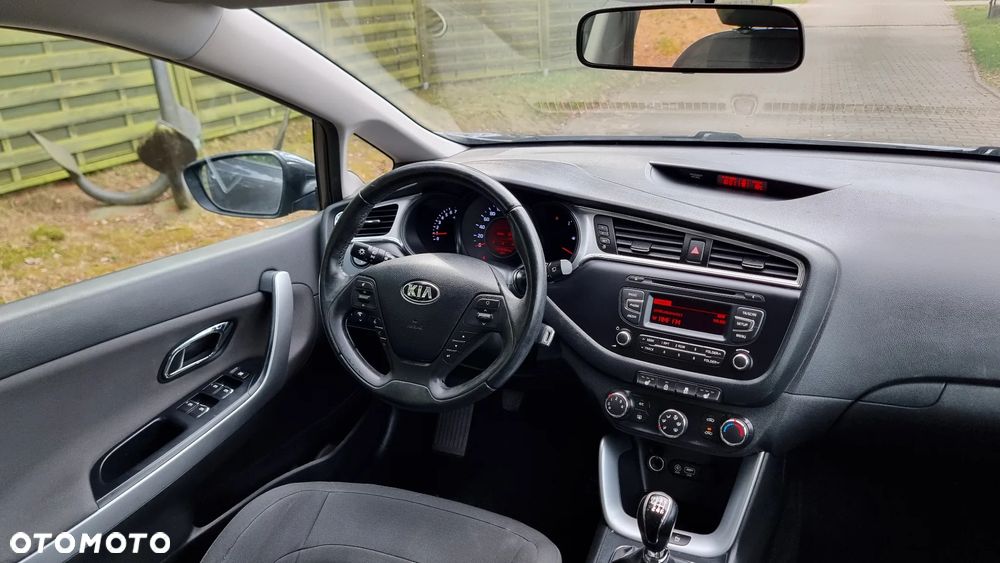 Kia Ceed 1.4 Smart Plus - 28