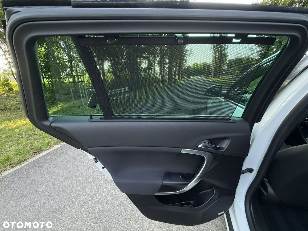 Opel Insignia - 24
