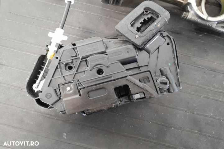 Broasca usa spate dreapta A6E-5TA839016E A6E-5TA839016E Volkswagen VW - 2