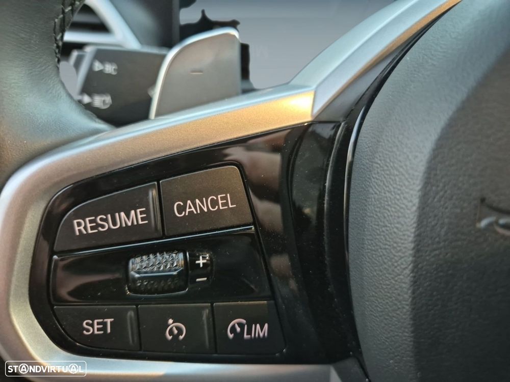 BMW 320 d Pack Desportivo M Auto - 17