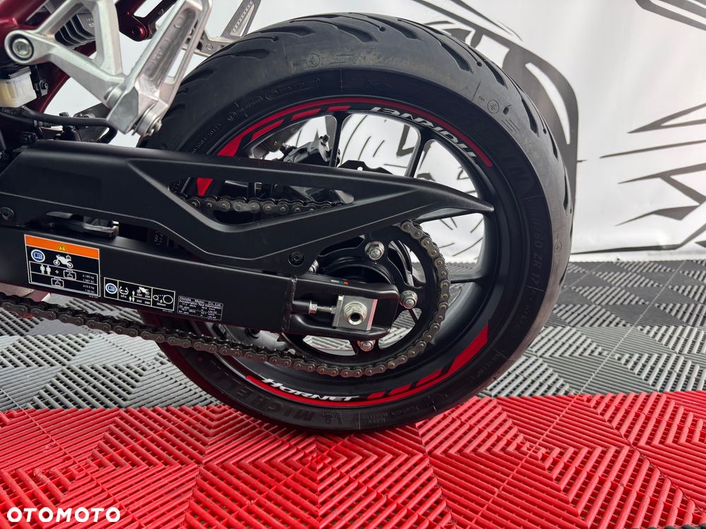 Honda Hornet - 16