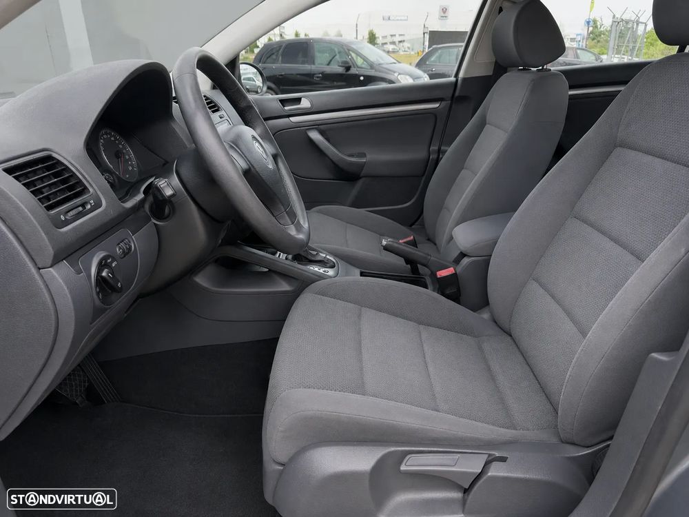 VW Golf 1.9 TDi Confortline DSG - 6