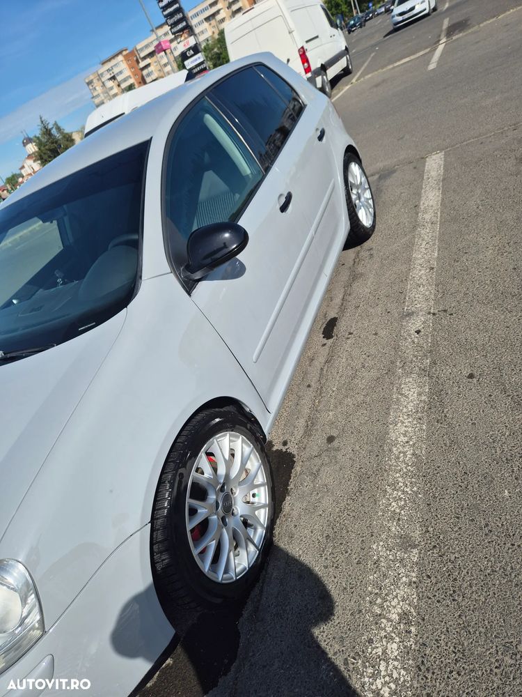 Volkswagen Golf 1.9 TDI Individual - 17
