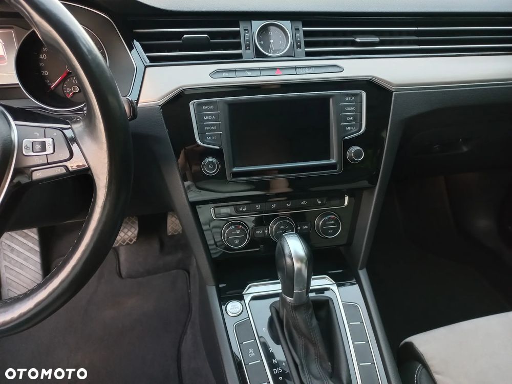 Volkswagen Passat 2.0 TDI BMT Highline DSG - 13