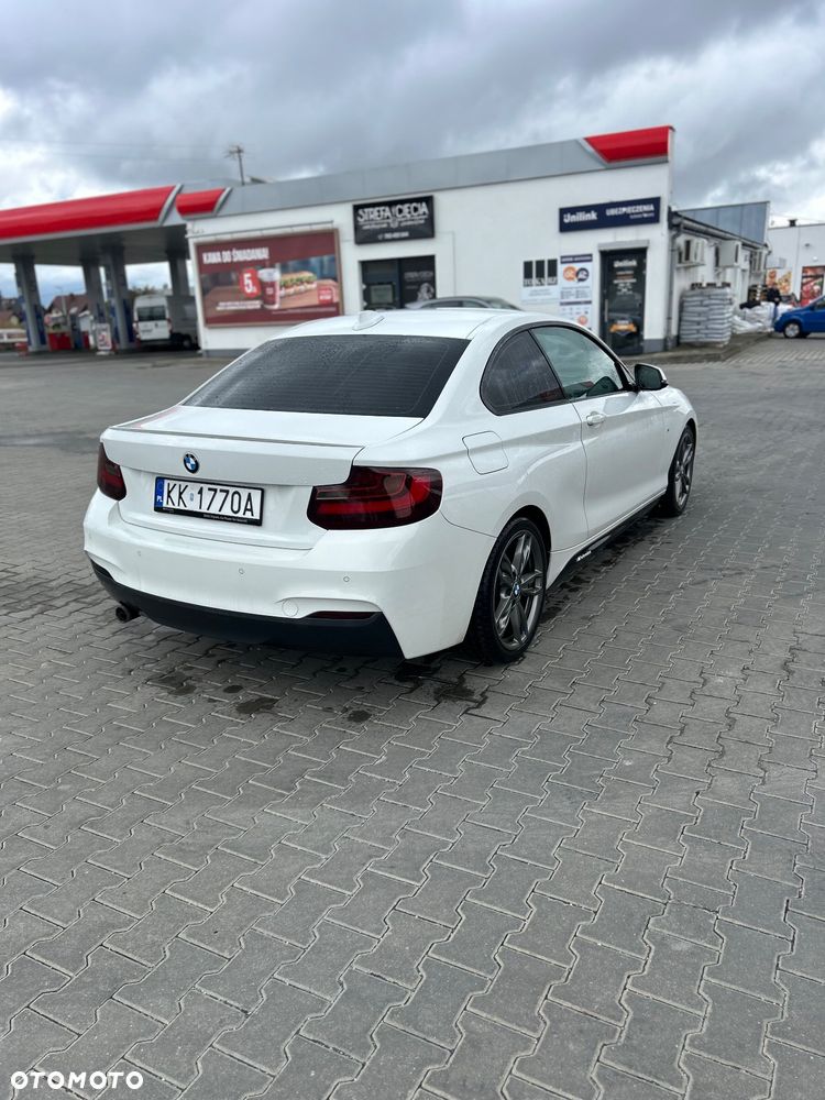 BMW Seria 2 220d - 5