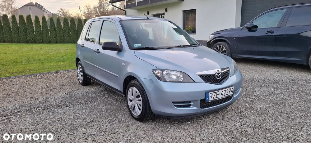 Mazda 2